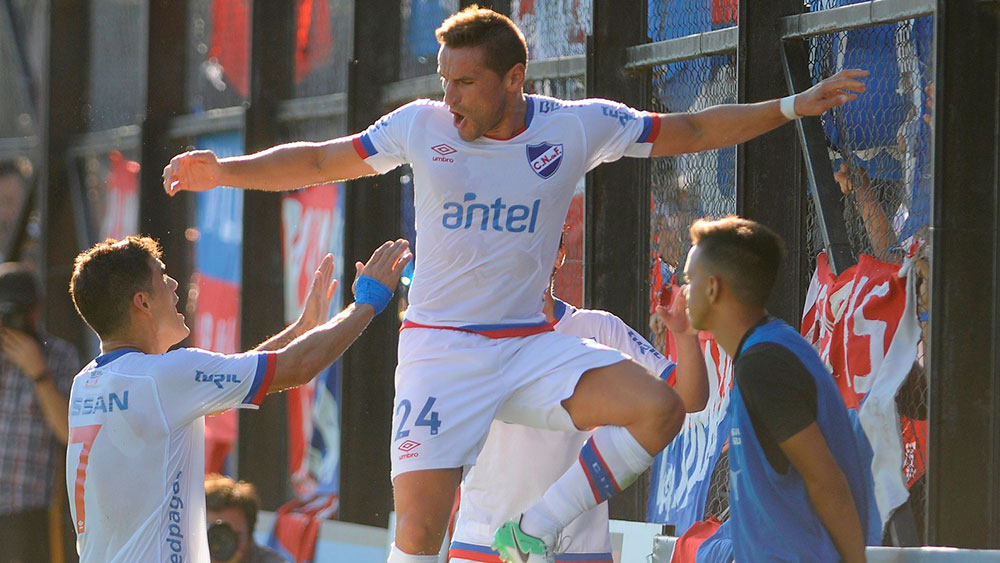 Nacional goleó 3-0 Wanderers con triplete de Gonzalo Bergessio por el  Campeonato Uruguayo, Deportes