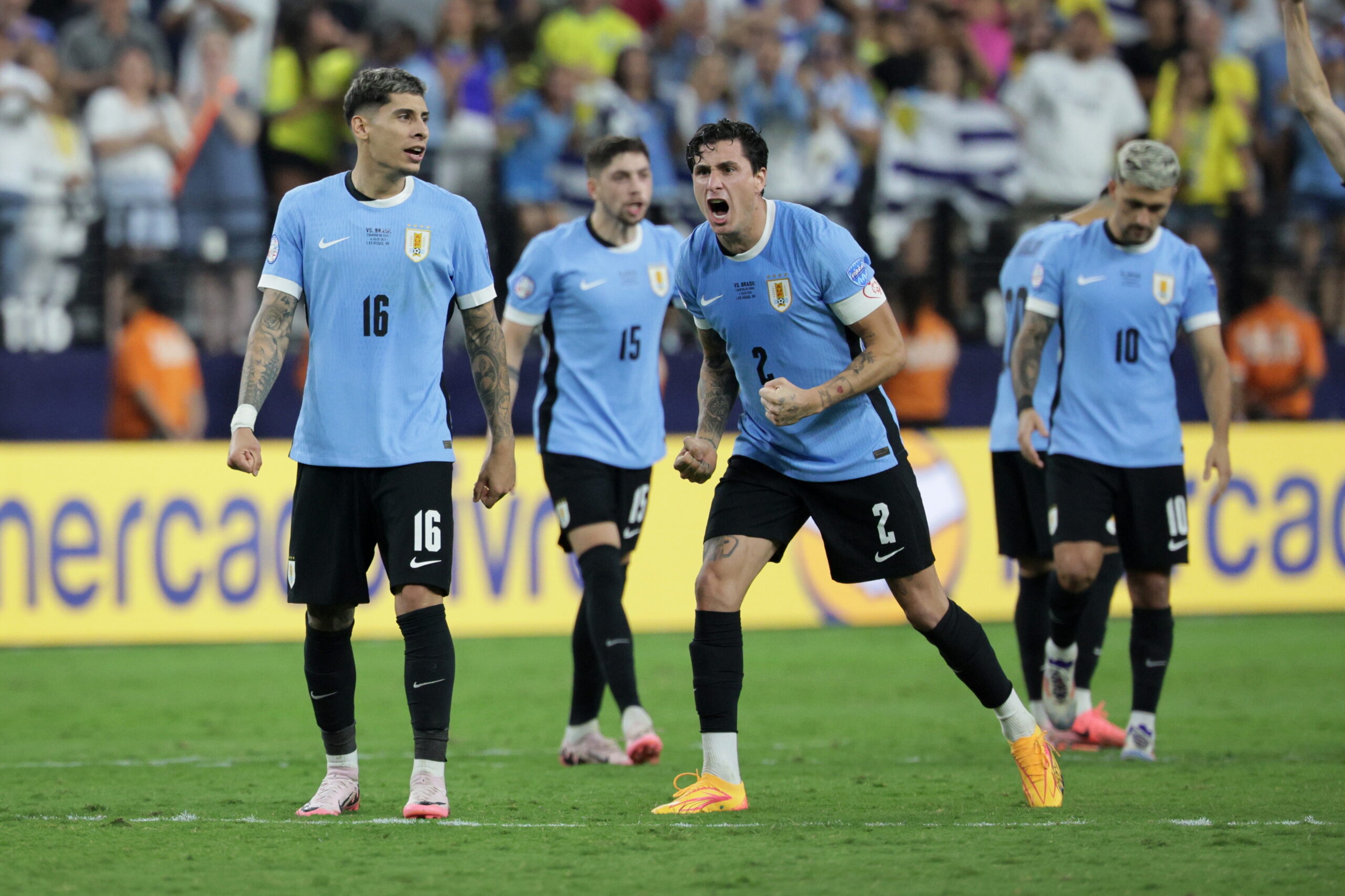 Uruguay vs. Colombia: la Celeste va por un lugar en la final de la Copa  América y Bielsa plantea por primera vez una línea de tres en defensa -  Teledoce.com